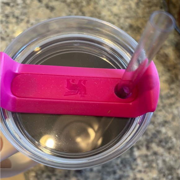 Stanley Quencher H2.0 Tumbler - Light Pink - Brand New - Picture 2 of 5